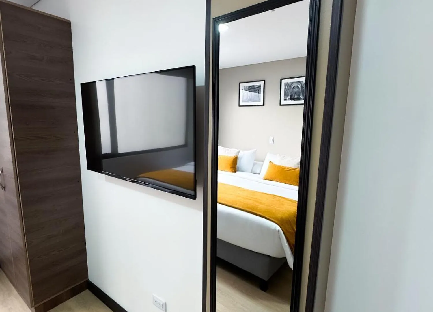 Hotel Wlh Gold 보고타