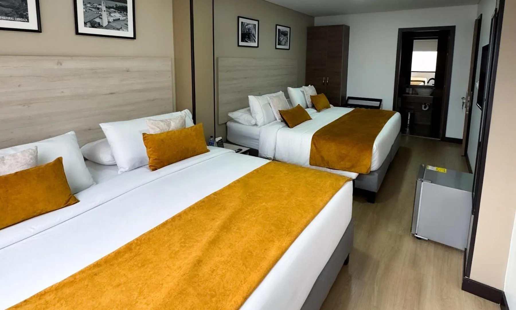 ****  Hotel Wlh Gold Bogota Colombia